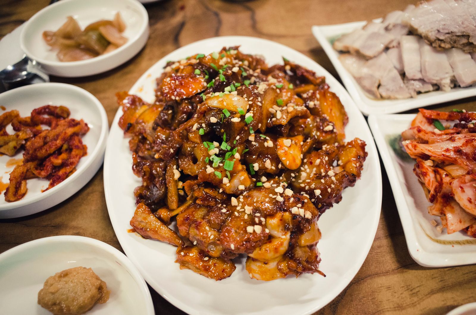 정돈된 스파 시설 내부